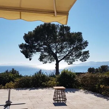 Renovee Avec Vue Mer, 6 Pieces, 8 Couchages, Plancha, Parking, Terrasse Spacieuse, Aiguebelle - Fr-1-251-577 * Le Lavandou